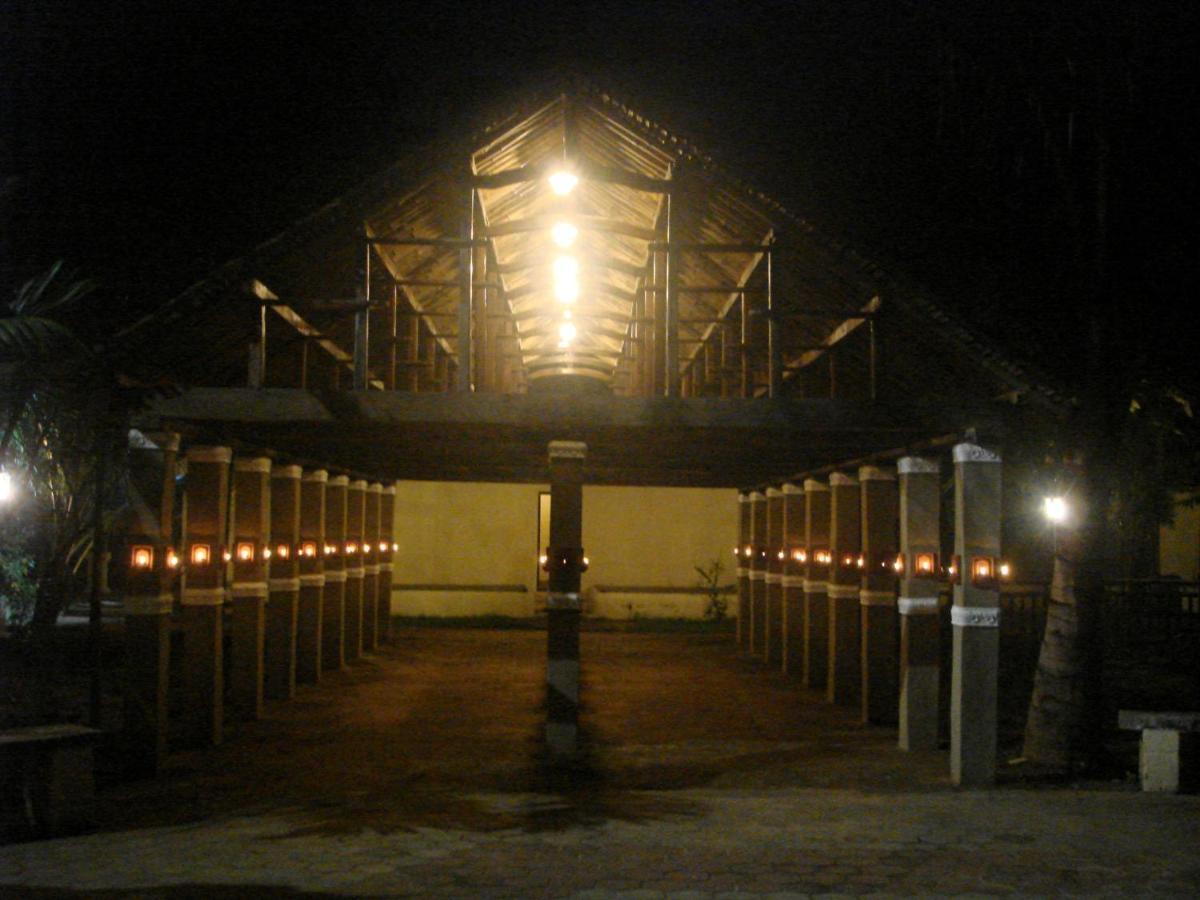 Indeco Hoteles Swamimalai Kumbakonam Exterior foto